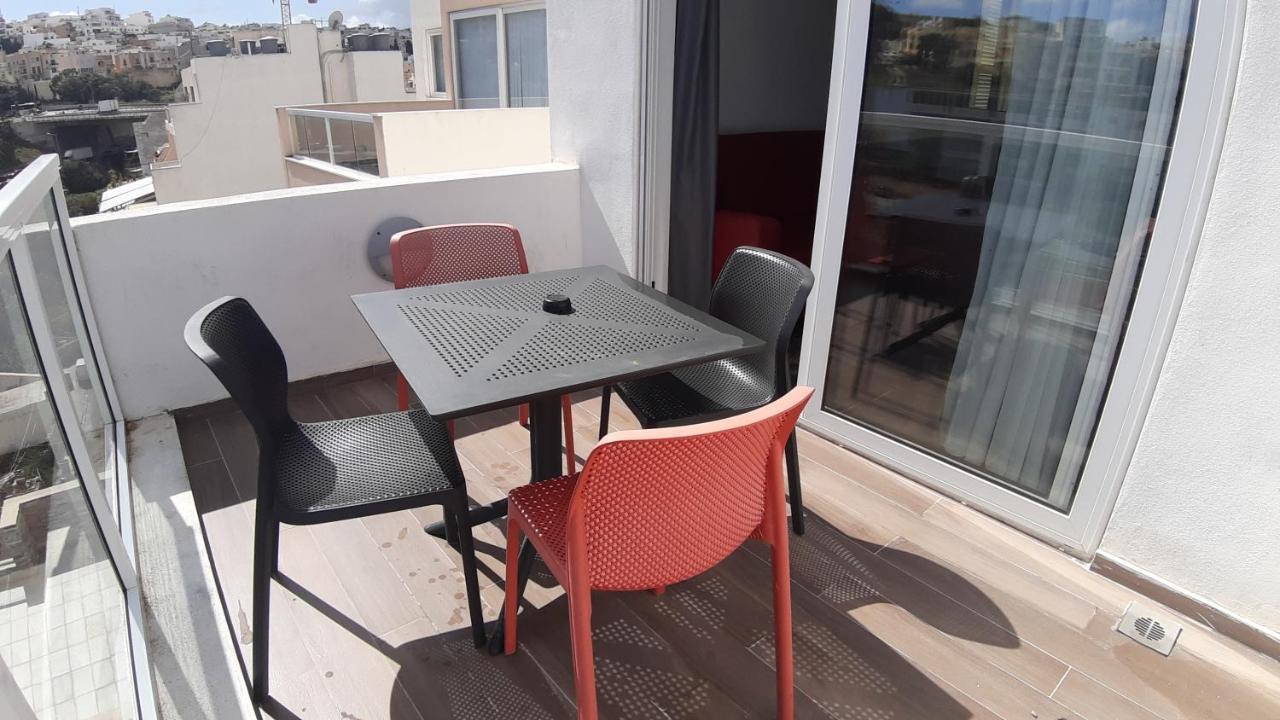 Hub Apartment Saint Julian's Екстериор снимка